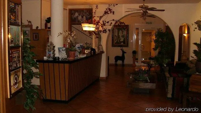 Regina 3* لوزان