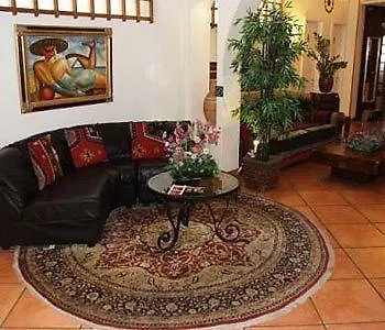 Regina 3* لوزان