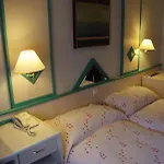 Regina Hotel 3*